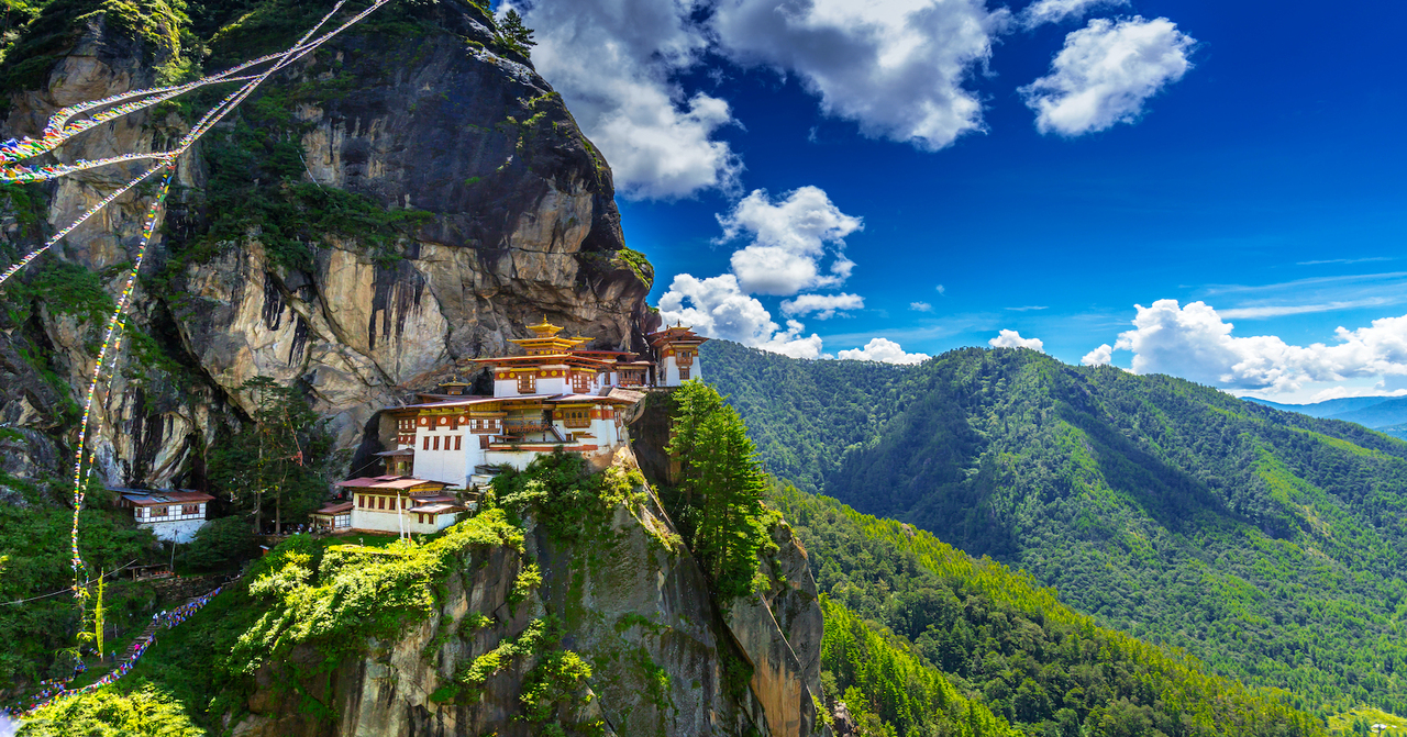 Bhutan Reduces Tourism Tax to Encourage Longer Stays and Aid Post-Pandemic Recovery