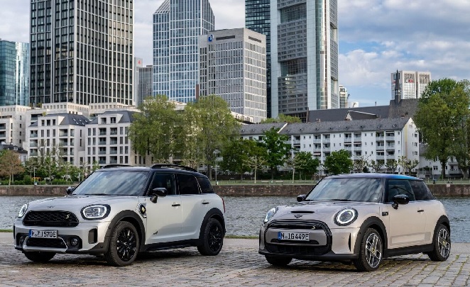Electrified MINI s record strongest sales growth