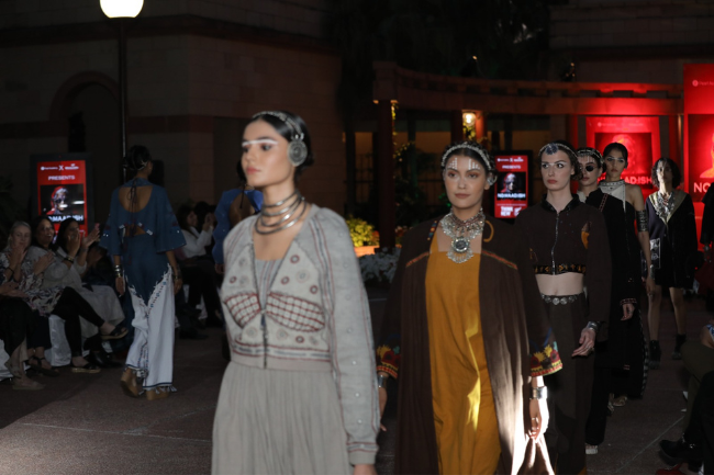 New Zealand''''s Prime Minister Scholarship for Asia awardees showcase contemporized collection at a fashion event